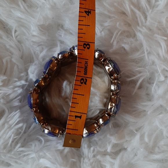 💙 Bejeweled Stretchy Bracelet - Picture 6 of 6